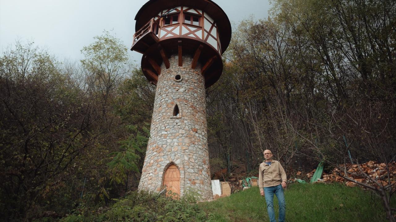 Rapunzel kulesi tarihsel olarak kanıtlanmamış olsa da özgürlük, umut ve