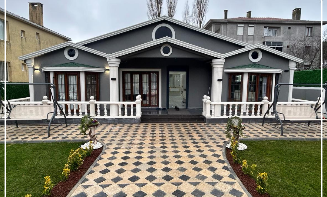 Prefabrik ve Konteyner Ofisler: Şirketler İçin Esnek Çözümler Günümüz iş dünyasında şirketler; hızla değişen ihtiyaçlara uyum sağlayabilen, maliyetleri